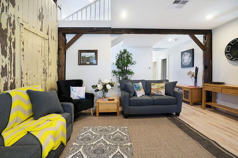 Accommodation Hunter - James St Morpeth - Accommodation NT 3