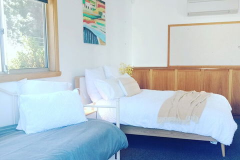 Old White Church Bed & Breakfast - Accommodation NT 6