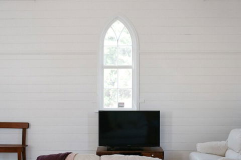 Old White Church Bed & Breakfast - Accommodation NT 4