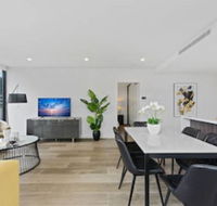 HomeHotel Luxury  Contemporary Apt - Accommodation NT