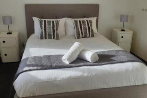 House On Garden - Accommodation NT 1