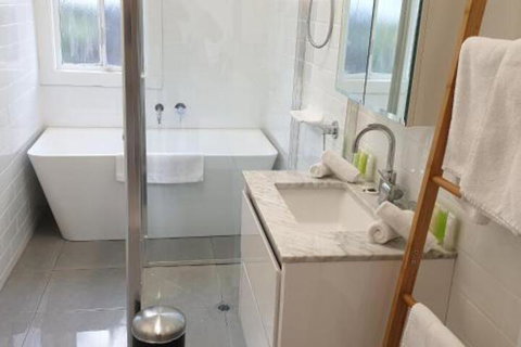 House On Garden - Accommodation NT 3