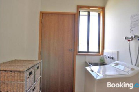 Family Retreat On Anderson - Accommodation NT 5