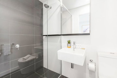 Ocean Views St Kilda Apartment By Ready Set Host - Accommodation NT 1