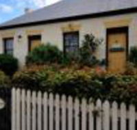 Sargeants  Armoury Cottages 1823 - Accommodation NT
