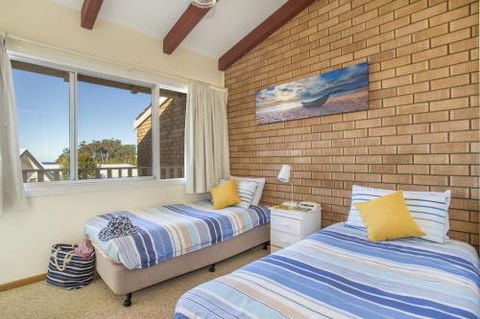 Mollymook Beach Units #7 - NT Tourism 1