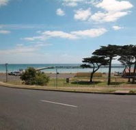 Portarlington Holiday Units  Pool - Accommodation NT