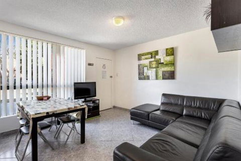 Sunset Court Unit 1 / 3 Resthaven Avenue - NT Tourism 7