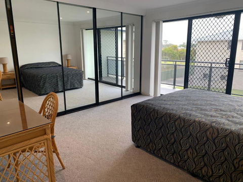Hi Surf Unit 4 92 Head St. Forster - Accommodation NT 4