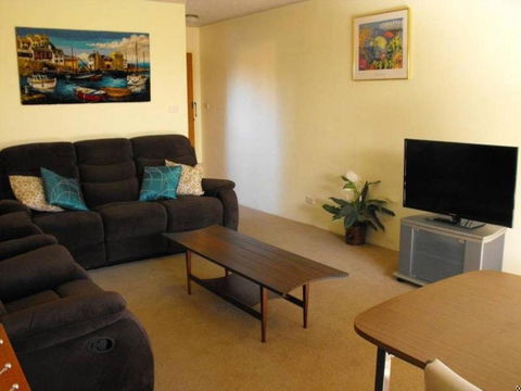Akuna Unit 8 112 116 Little Street - Accommodation NT 3