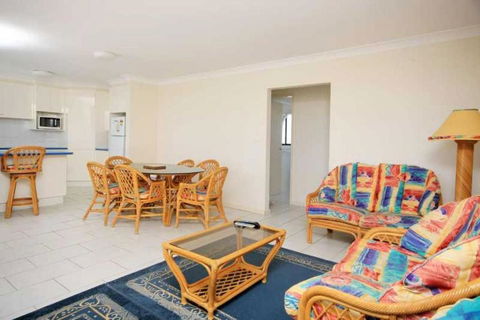 Hi Surf Unit 1 92 Head St. Forster - Accommodation NT 6