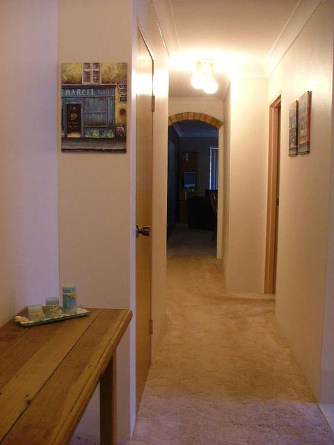 Renas Court Unit 6 72 Little Street - Accommodation NT 3