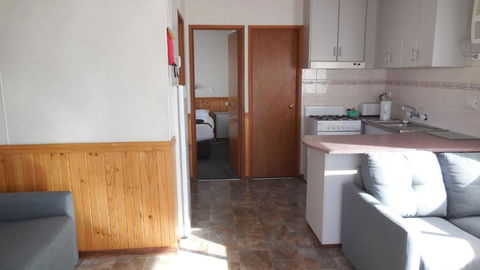 Kerang Cabins - Accommodation NT 6