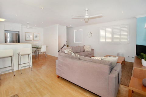Unit 4 Marcoola Sands Marcoola - NT Tourism 6
