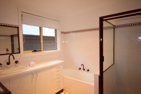 Highland View - Accommodation NT 4