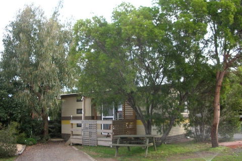 Triabunna Cabin And Caravan Park - Accommodation NT 3