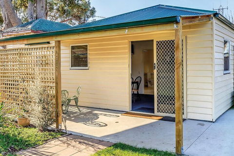 Triabunna Cabin And Caravan Park - Accommodation NT 5