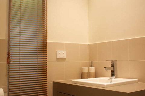 Mia Mia Executive Apartments - Accommodation NT 5