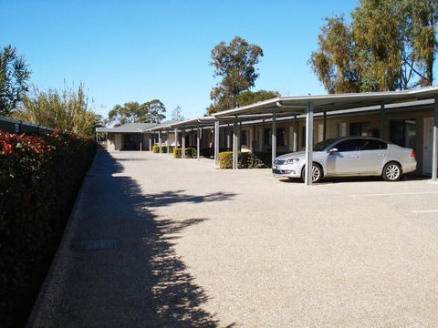 Oakey Motor Inn - NT Tourism 1