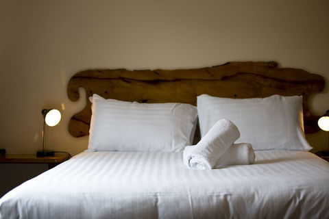 Tullah Lakeside Lodge - Accommodation NT 7
