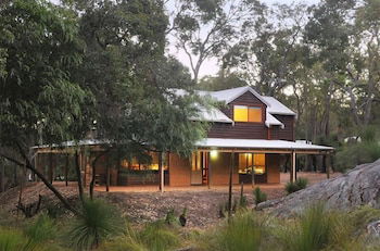 Woodstone Cottages - Accommodation NT 1