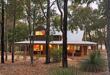 Woodstone Cottages - Accommodation NT 2