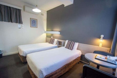 Midcity Motor Lodge - Accommodation NT 4