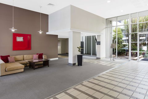 Oaks Brisbane Mews Suites - NT Tourism 5
