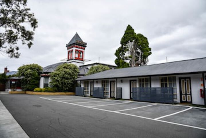 Lenah Valley TAS Accommodation NT