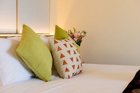 Boathouse Resort Studios & Suites - Accommodation NT 5