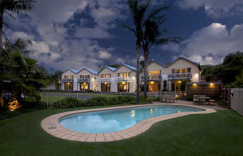 Boathouse Resort Studios & Suites - Accommodation NT 1