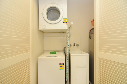 Verandahs - Accommodation NT 6