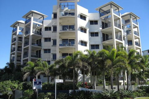 Raffles Mooloolaba - Accommodation NT 0
