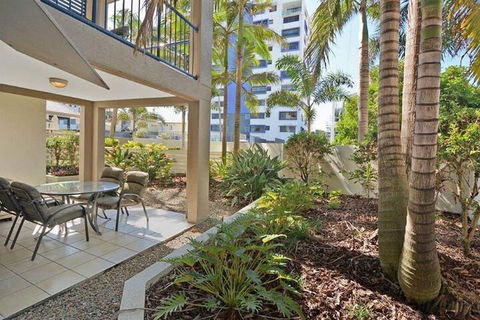 Raffles Mooloolaba - Accommodation NT 4