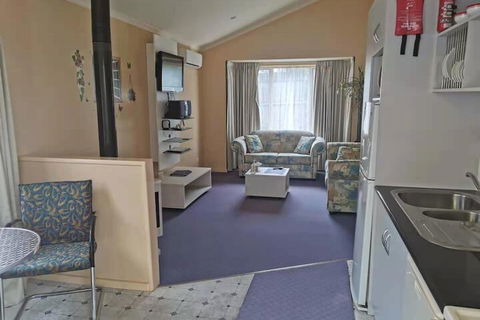 Cottages For Two - Accommodation NT 4