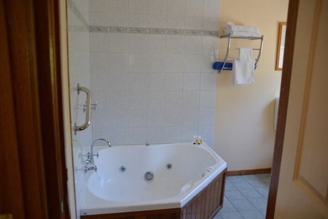 Avoca Cottages - Accommodation NT 3