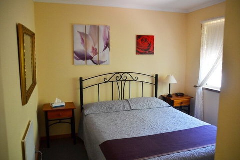 Avoca Cottages - Accommodation NT 4