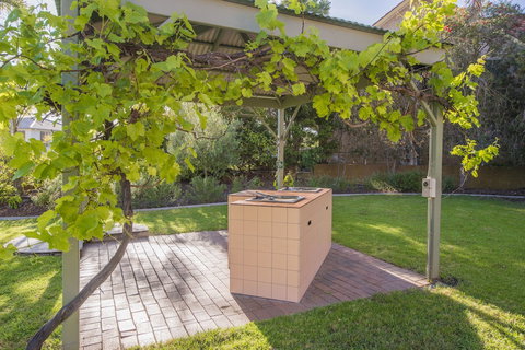 Tuscany Apartments - Accommodation NT 2