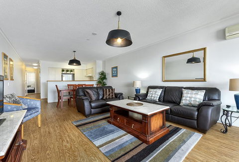 Goldsborough Place Apartments - NT Tourism 6