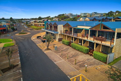 Sea Foam Villas - Accommodation NT 1