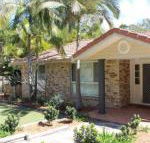 FRANGIPANI BEACH HOUSE PET FRIENDLY 22 Belbourie Cres Boomerang Beach - Accommodation NT