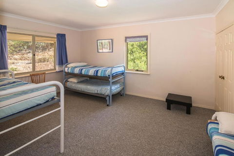 Bishops Seat - Accommodation NT 4
