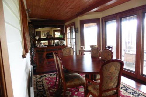 The Old School Bed & Breakfast - NT Tourism 3