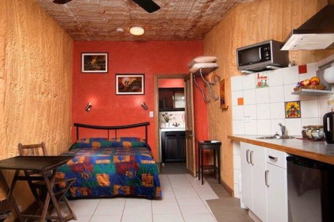 The Underground Motel - Accommodation NT 3