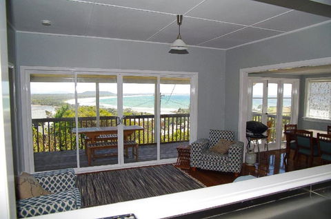 Awesome View 4 View Street - Accommodation NT 4