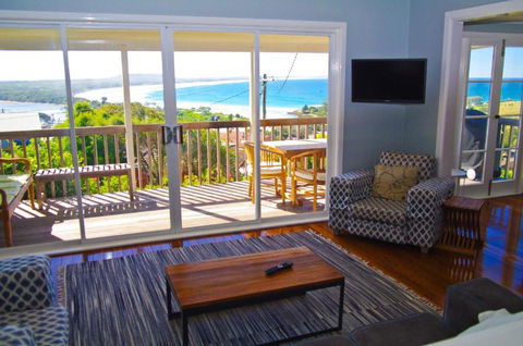 Awesome View 4 View Street - Accommodation NT 5