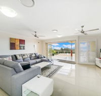 Redcliffe Peninsula Penthouse - NT Tourism