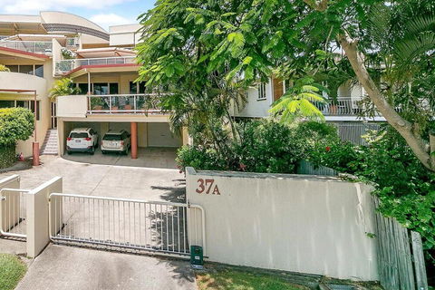Redcliffe Peninsula Penthouse - NT Tourism 5