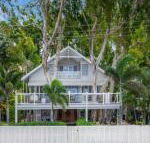 Decked Out by The Sea - Accommodation NT