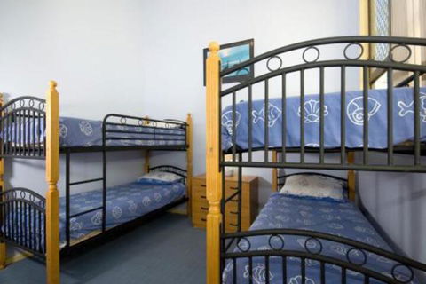 Gowrie Avenue Bay Parklands Townhouse 04 2 - NT Tourism 4